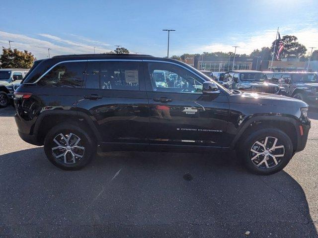 new 2025 Jeep Grand Cherokee car, priced at $53,730