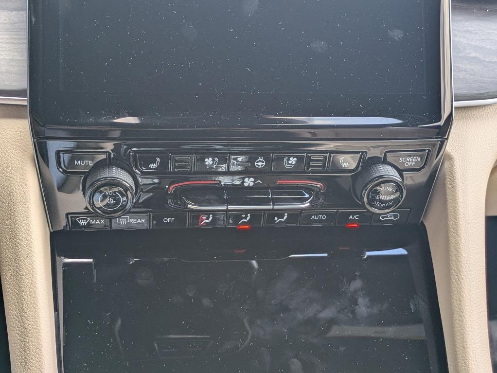 new 2025 Jeep Grand Cherokee car, priced at $54,710