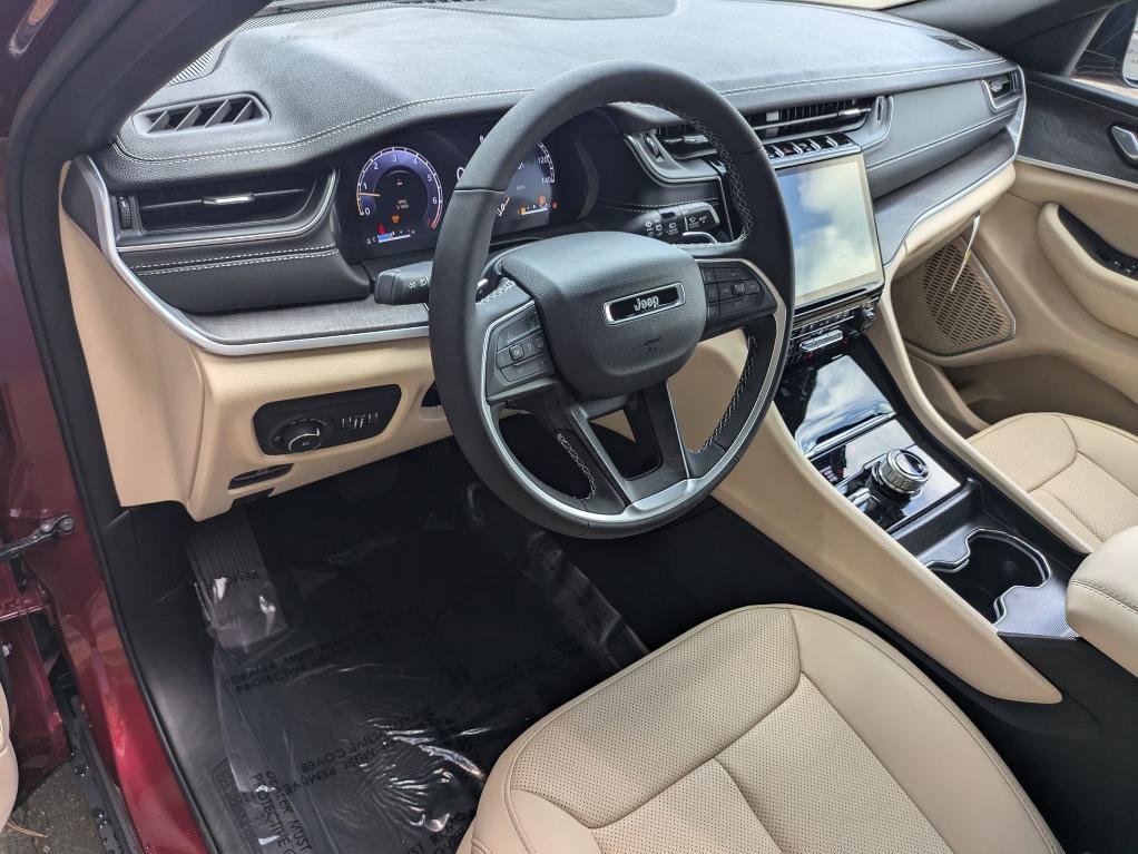 new 2025 Jeep Grand Cherokee car, priced at $54,710