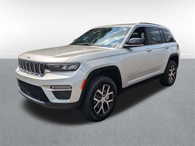 new 2025 Jeep Grand Cherokee car, priced at $52,935