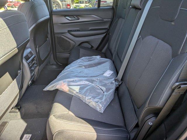 new 2025 Jeep Grand Cherokee car, priced at $45,165