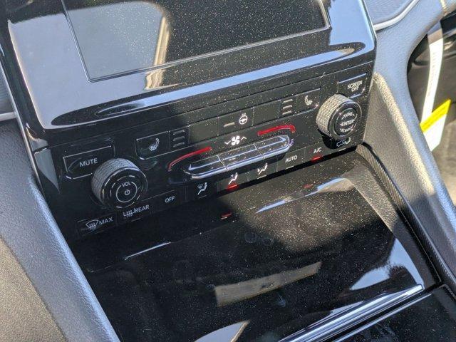 new 2025 Jeep Grand Cherokee car, priced at $45,165