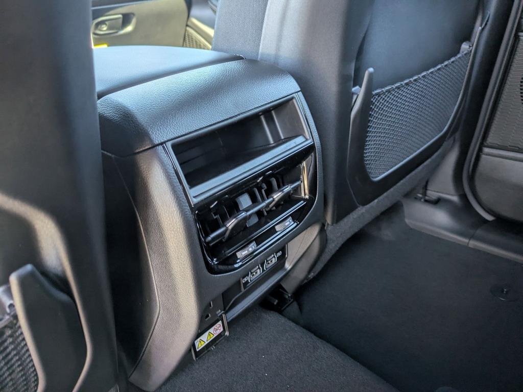 new 2025 Jeep Grand Cherokee car, priced at $45,165