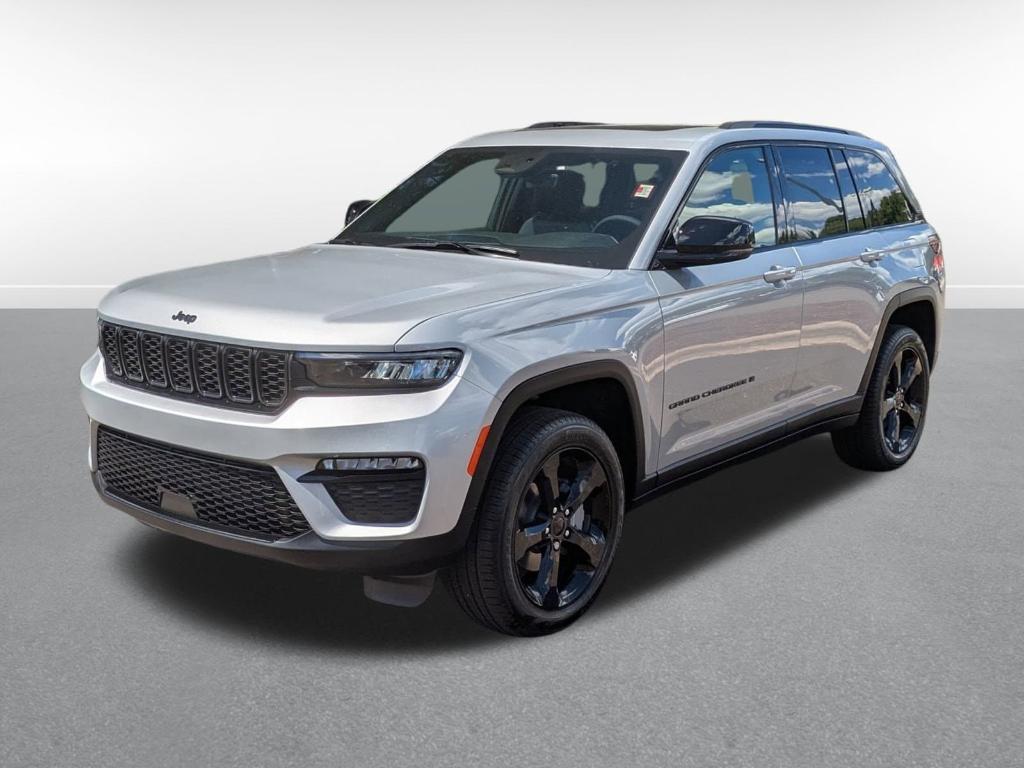 new 2025 Jeep Grand Cherokee car, priced at $51,730