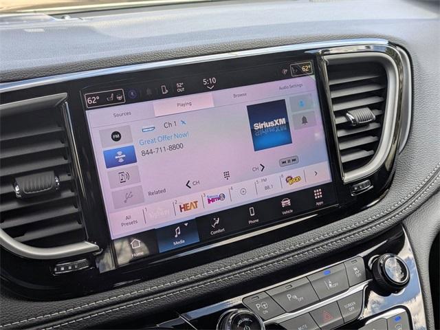 new 2025 Chrysler Pacifica Hybrid car, priced at $54,030