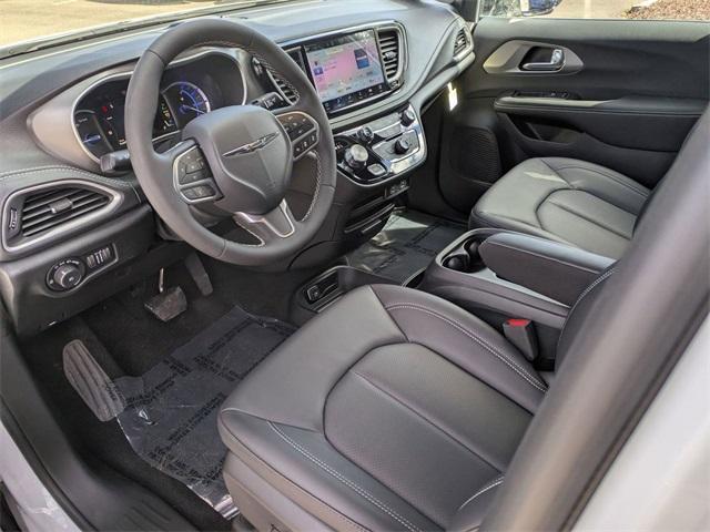 new 2025 Chrysler Pacifica Hybrid car, priced at $54,030