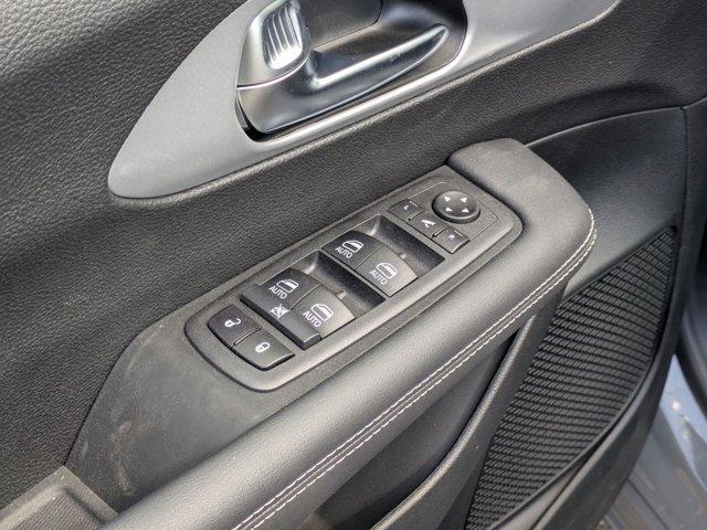 new 2025 Chrysler Pacifica Hybrid car, priced at $60,575