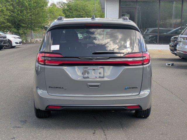 new 2025 Chrysler Pacifica Hybrid car, priced at $60,575
