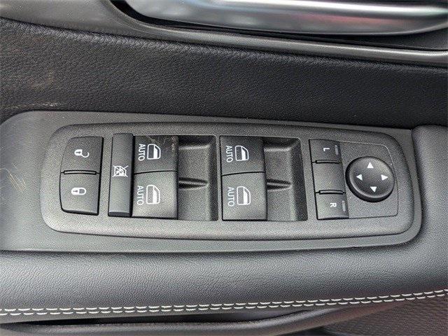 new 2025 Chrysler Pacifica car, priced at $46,220