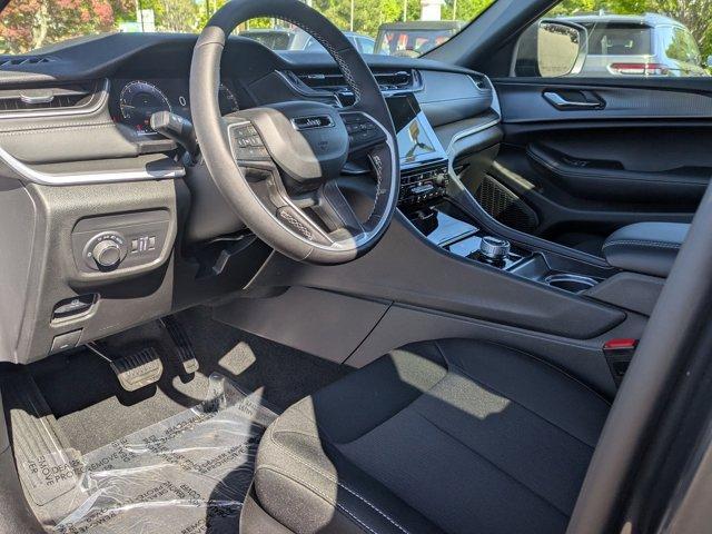 new 2025 Jeep Grand Cherokee car, priced at $42,170