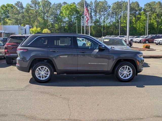 new 2025 Jeep Grand Cherokee car, priced at $42,170