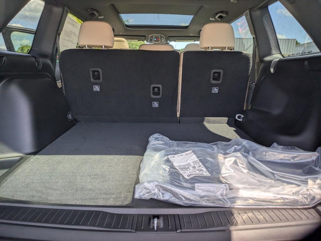 new 2025 Jeep Grand Cherokee car, priced at $50,010