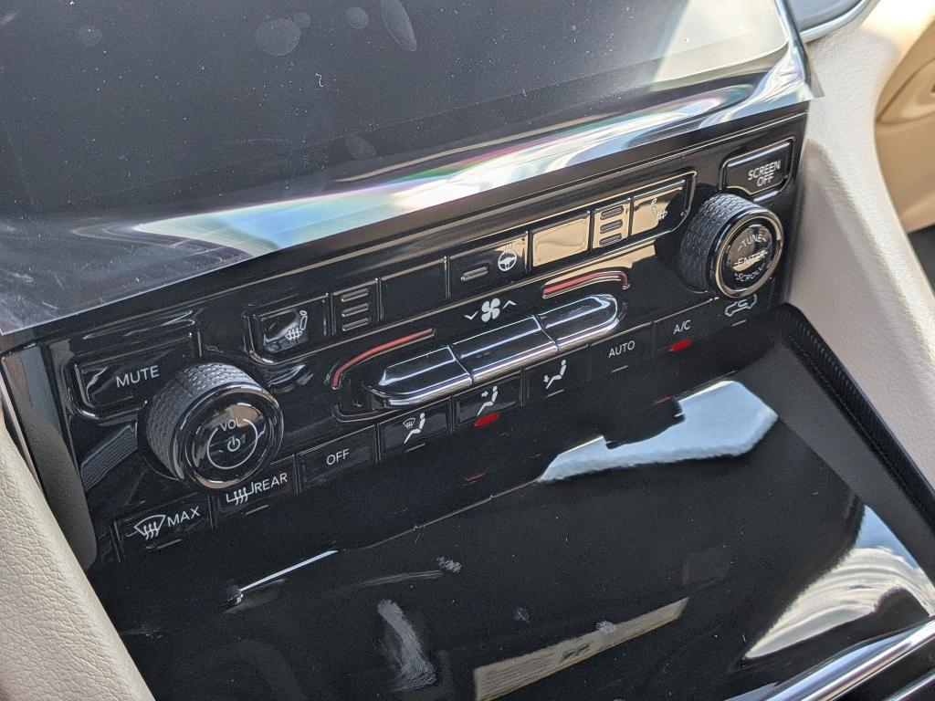 new 2025 Jeep Grand Cherokee car, priced at $50,010