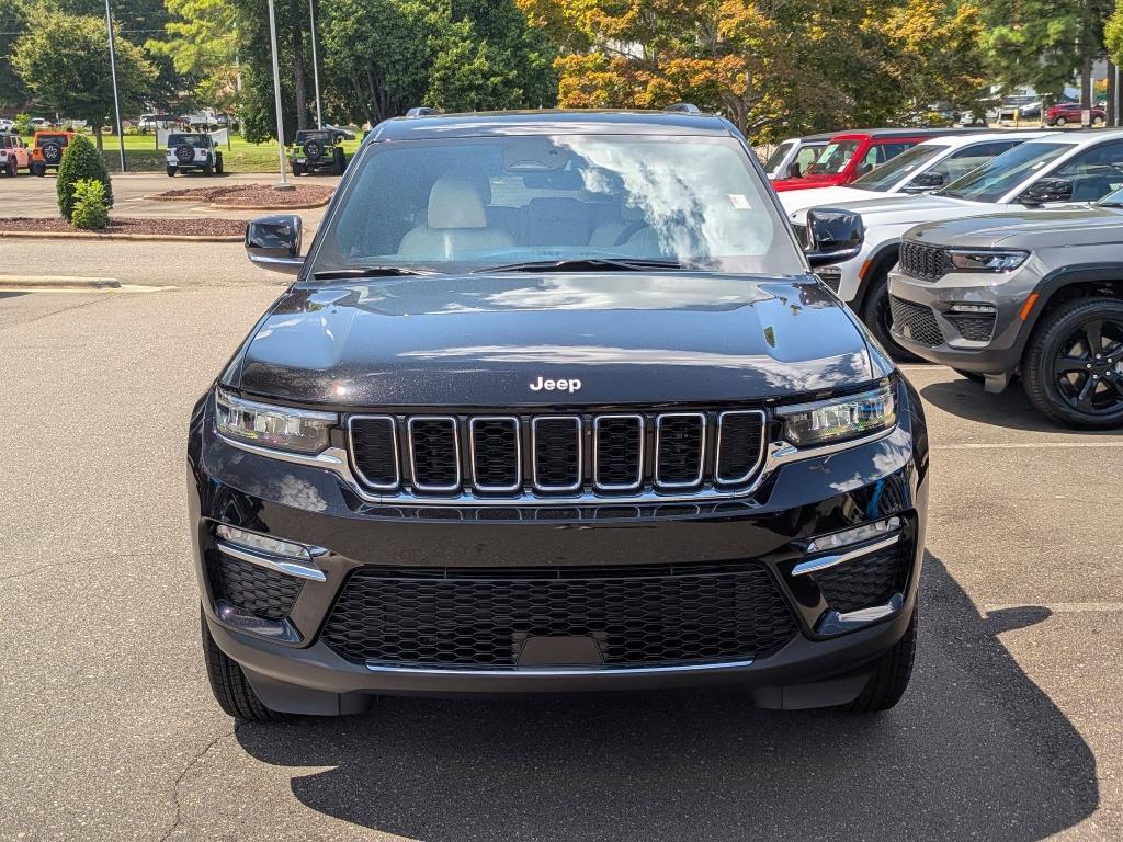new 2025 Jeep Grand Cherokee car, priced at $50,010