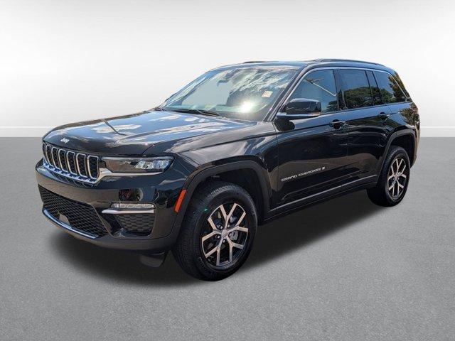 new 2025 Jeep Grand Cherokee car, priced at $50,010