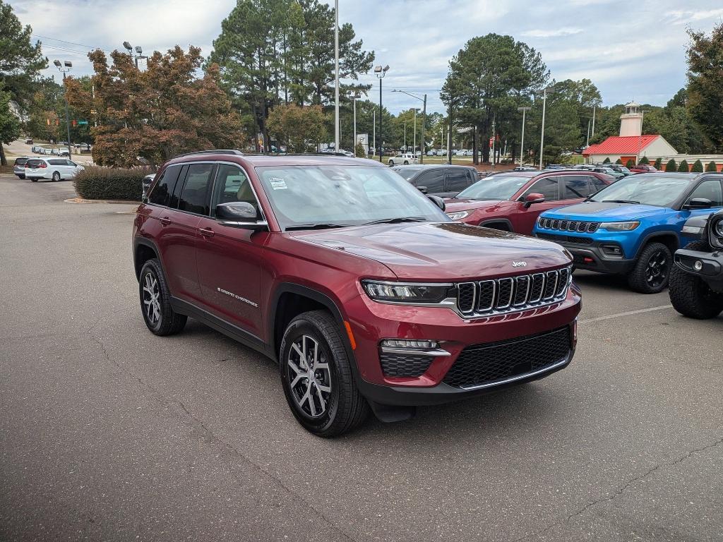new 2025 Jeep Grand Cherokee car, priced at $50,935