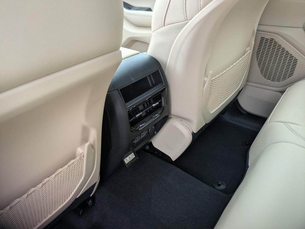 new 2025 Jeep Grand Cherokee car, priced at $50,935