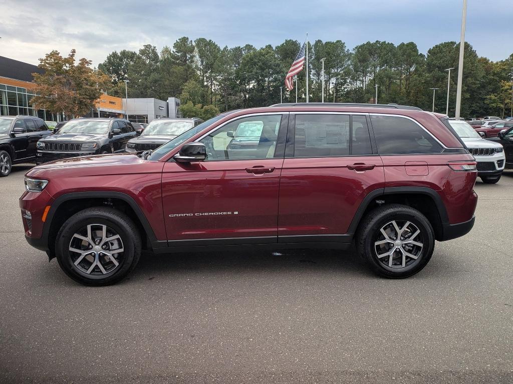 new 2025 Jeep Grand Cherokee car, priced at $50,935