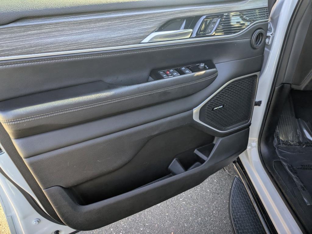 used 2024 Jeep Wagoneer car, priced at $41,479