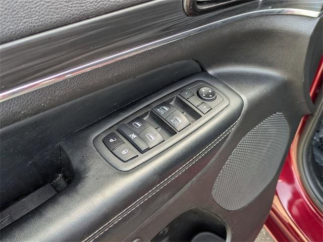 used 2021 Jeep Grand Cherokee car, priced at $30,988