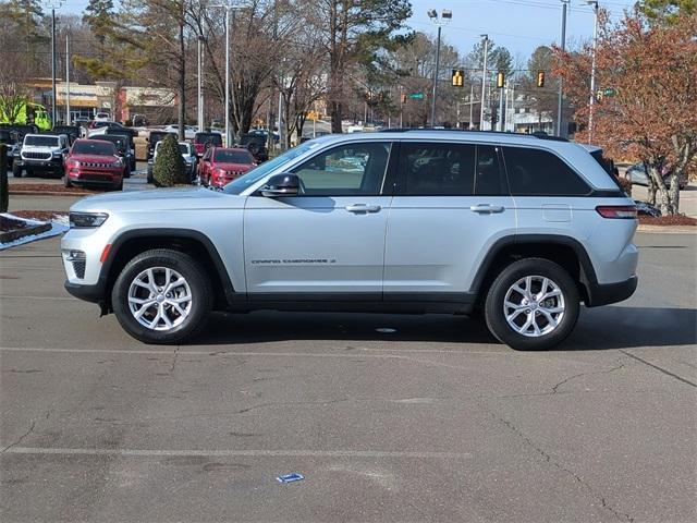 used 2022 Jeep Grand Cherokee car, priced at $33,475