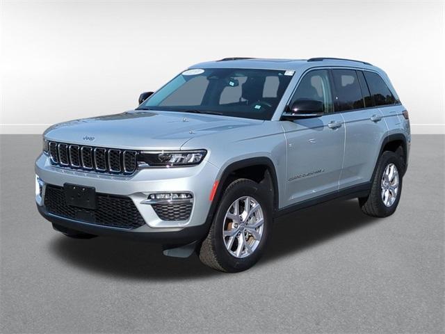 used 2022 Jeep Grand Cherokee car, priced at $33,475