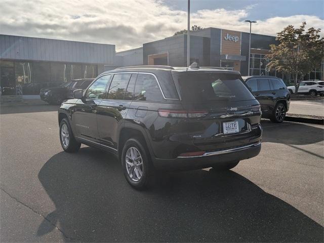 new 2025 Jeep Grand Cherokee car, priced at $42,375