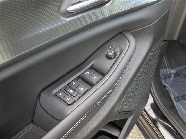 new 2025 Jeep Grand Cherokee car, priced at $42,375