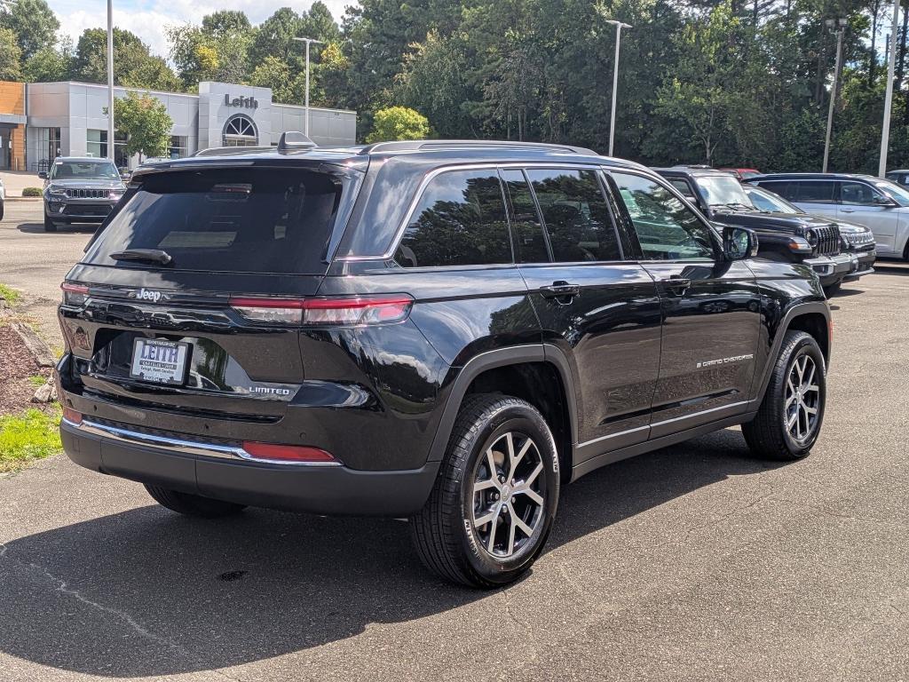 new 2025 Jeep Grand Cherokee car, priced at $49,005