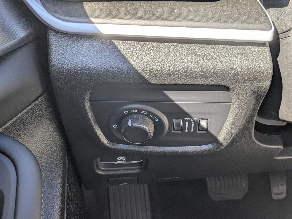 new 2025 Jeep Grand Cherokee car, priced at $45,225