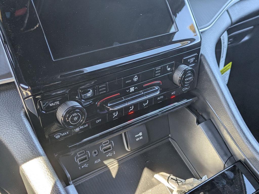 new 2025 Jeep Grand Cherokee car, priced at $45,225