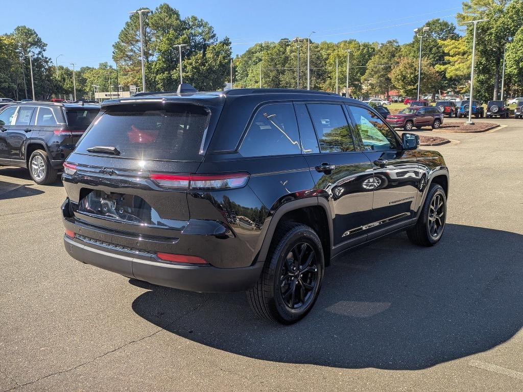 new 2025 Jeep Grand Cherokee car, priced at $45,225