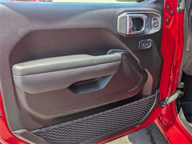 new 2025 Jeep Wrangler car, priced at $45,555