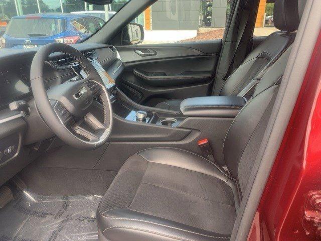 used 2024 Jeep Grand Cherokee car, priced at $33,988
