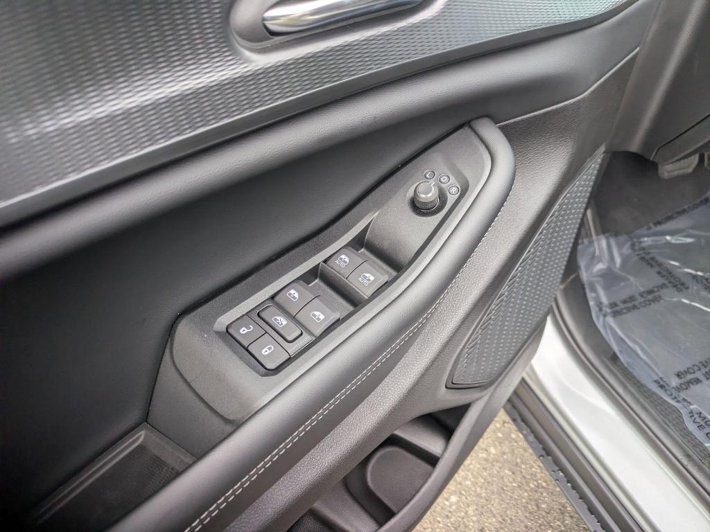 new 2025 Jeep Grand Cherokee car, priced at $42,375