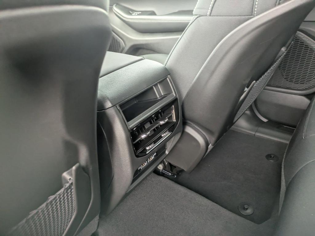 new 2025 Jeep Grand Cherokee car, priced at $42,375