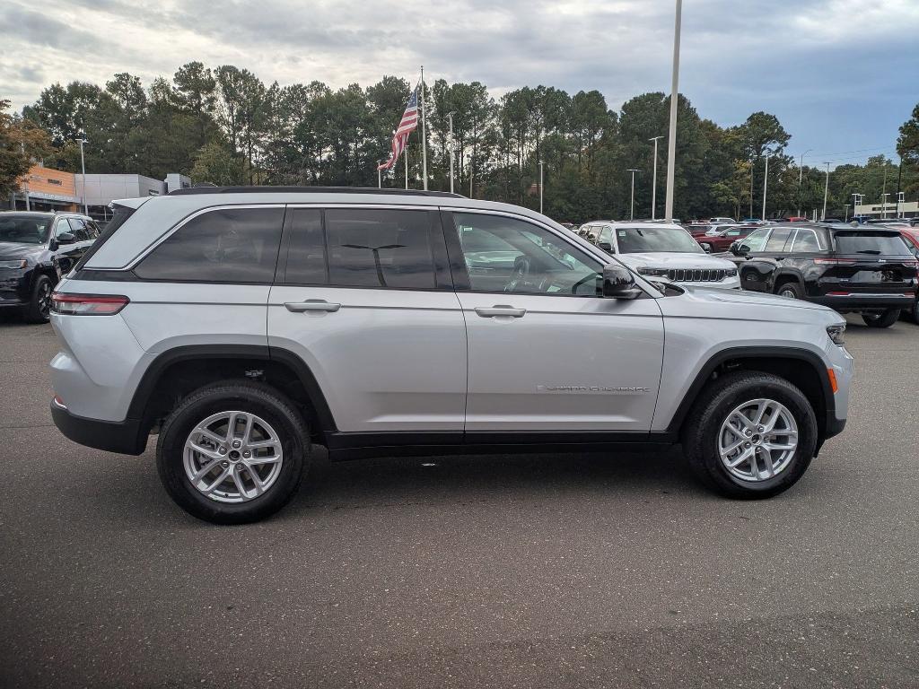new 2025 Jeep Grand Cherokee car, priced at $42,375