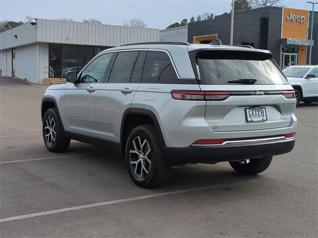 new 2025 Jeep Grand Cherokee car, priced at $50,805