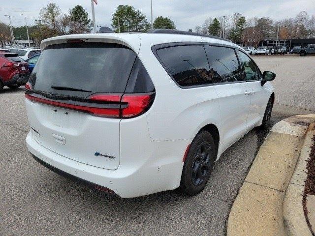 used 2024 Chrysler Pacifica Hybrid car, priced at $34,988