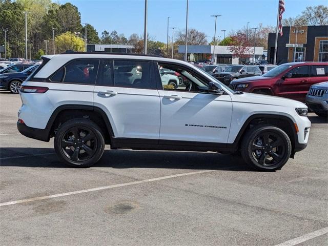 new 2024 Jeep Grand Cherokee car, priced at $42,132