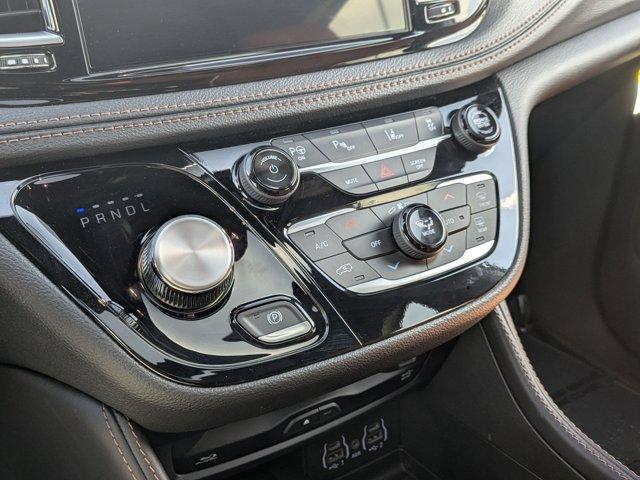 new 2025 Chrysler Pacifica Hybrid car, priced at $61,480