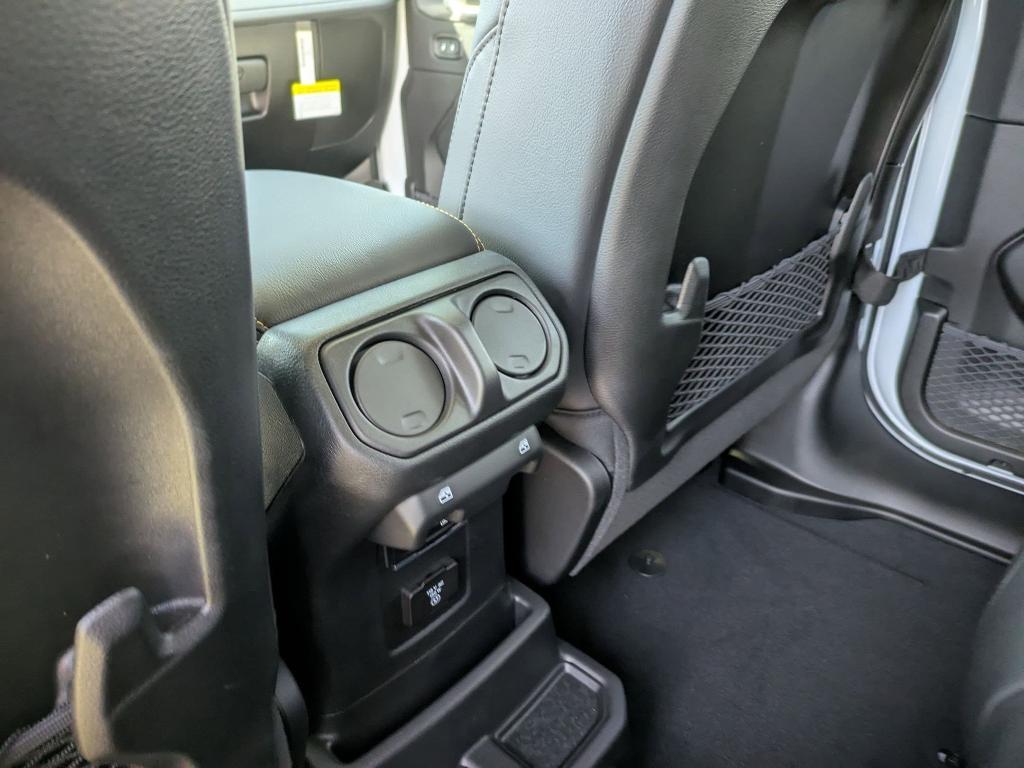 new 2025 Jeep Wrangler car, priced at $58,525