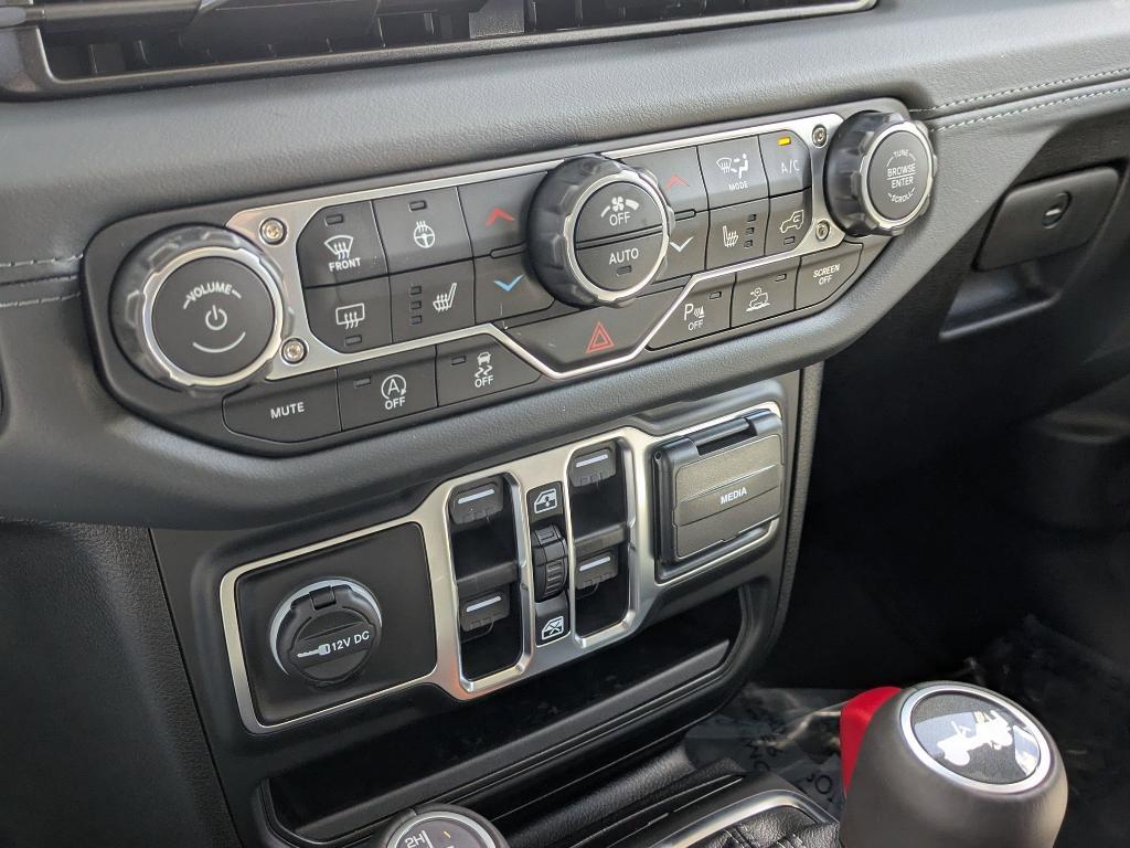 new 2025 Jeep Wrangler car, priced at $58,525