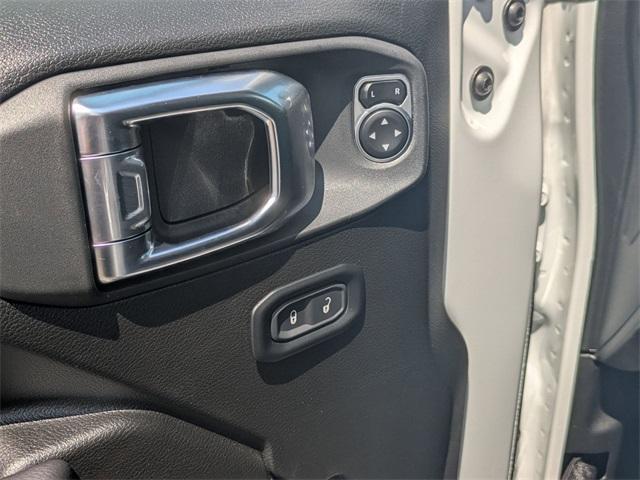 new 2025 Jeep Wrangler car, priced at $50,580