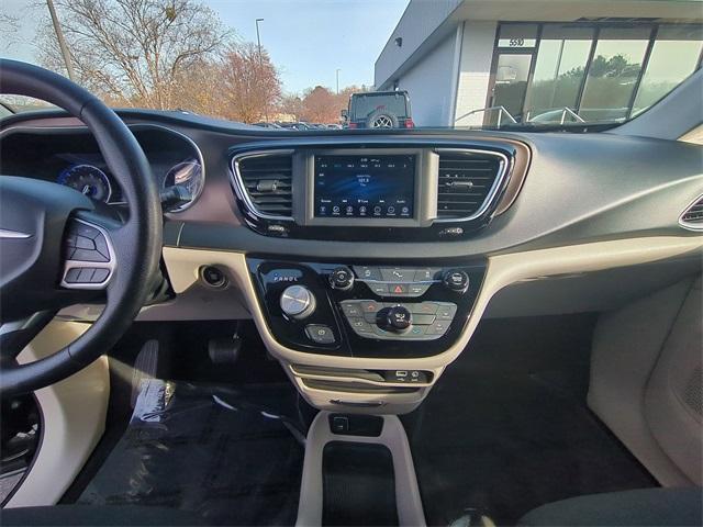 used 2019 Chrysler Pacifica car, priced at $15,895