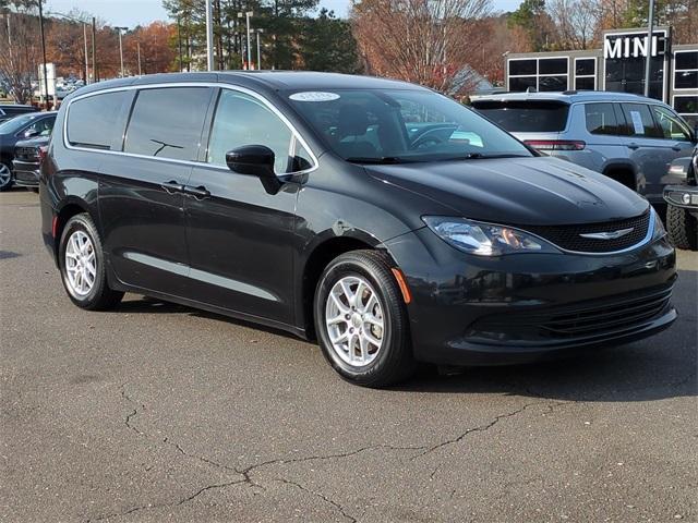 used 2019 Chrysler Pacifica car, priced at $15,895