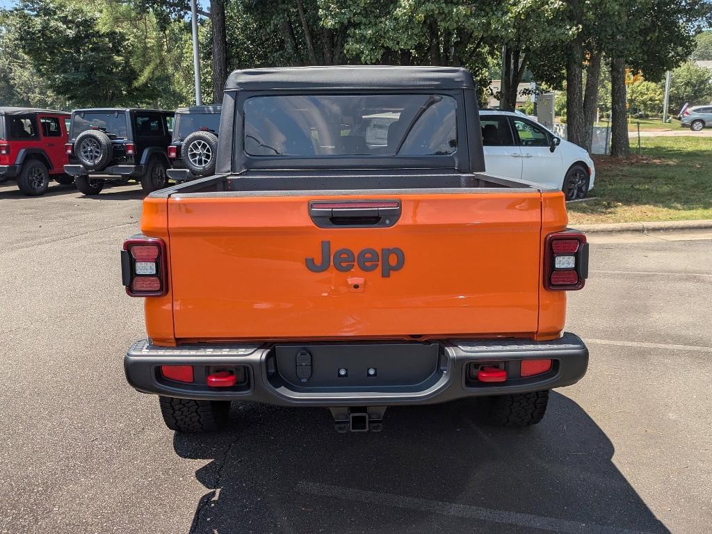 new 2025 Jeep Gladiator car, priced at $58,405