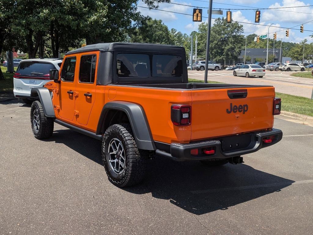 new 2025 Jeep Gladiator car, priced at $58,405