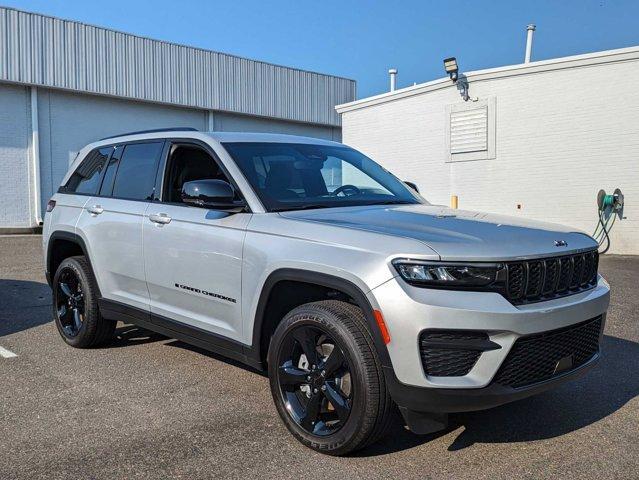 new 2024 Jeep Grand Cherokee car, priced at $47,175