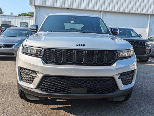 new 2024 Jeep Grand Cherokee car, priced at $47,175